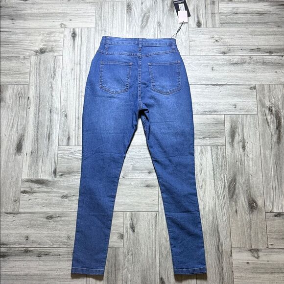 PrettyLittleThing Dark Blue Skinny Jeans - Picture 5 of 5